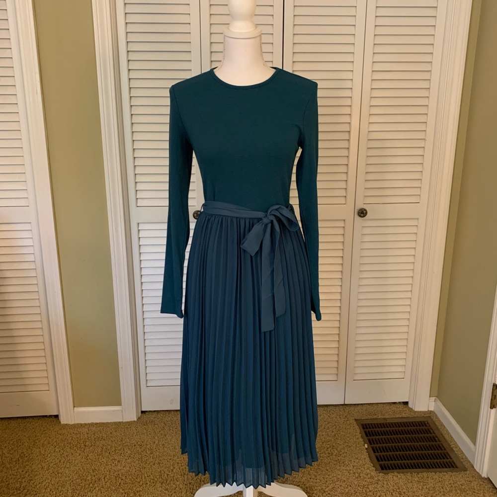 Zesica Elegant Teal Long Sleeve Midi Dress Pleated Skirt Rib Knit Top Size S NWT